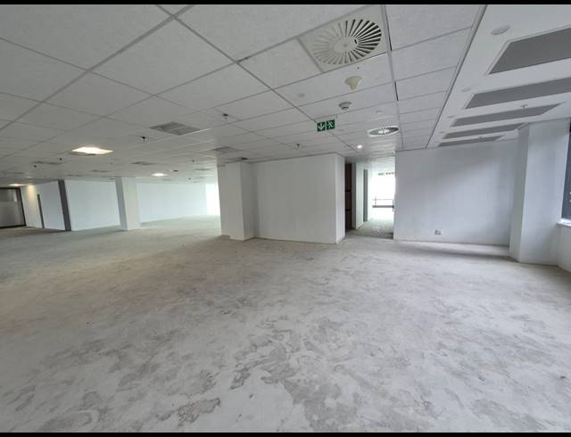 1,789M² OFFICE TO LET IN ROSEBANK